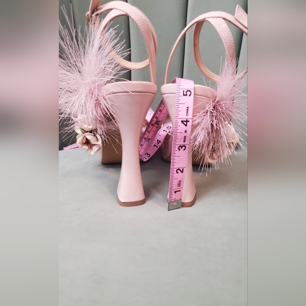 Custom Pinup Heels - Picture 7 of 8